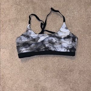 solow sports bra